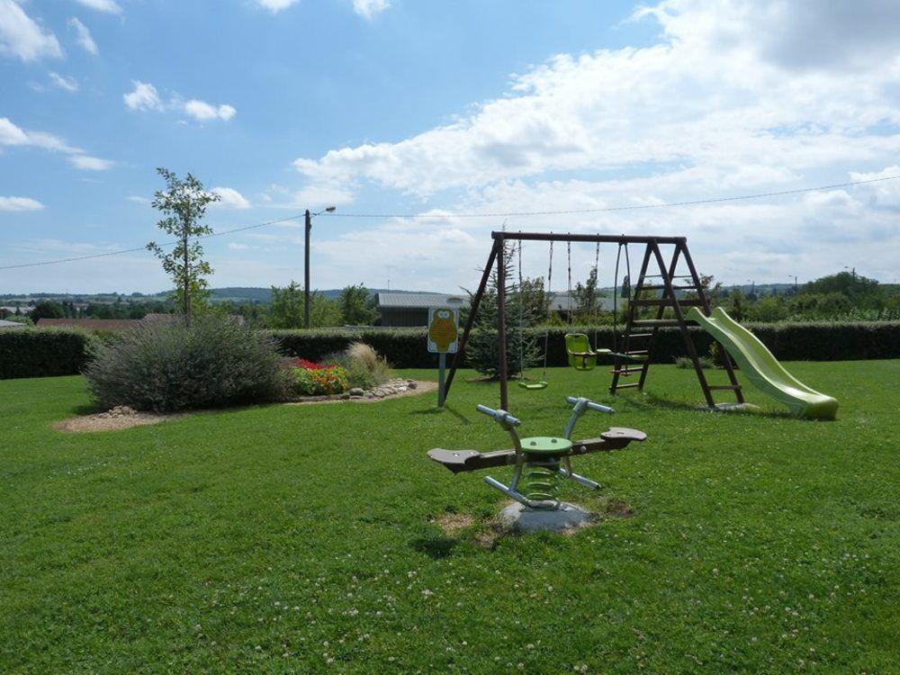 Hotel Le Kolibri Tournus Exterior photo